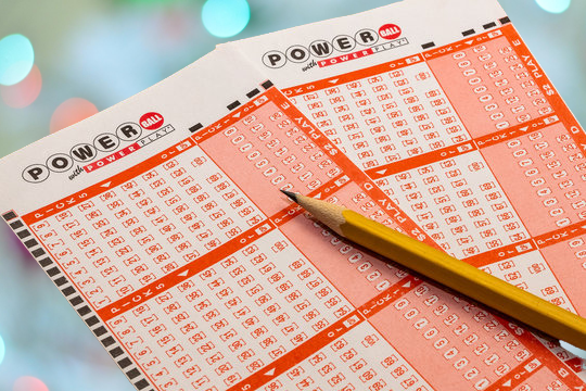 Powerball Jackpot Estimated at $1 Billion: Take a Look at the Winning Numbers, Next Drawing