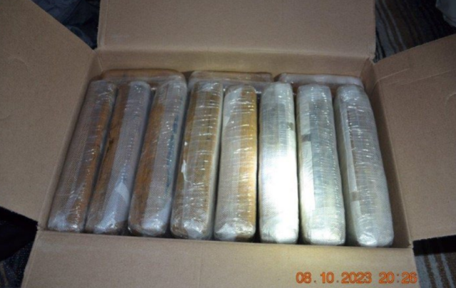 According to attorneys, there have been attempts to smuggle 850 pounds of cocaine through the USA- Canada border.