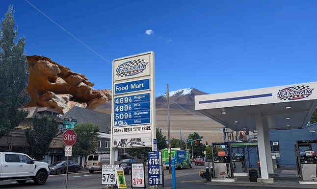 Residers of Oregon are unhappy with the new gas station law.